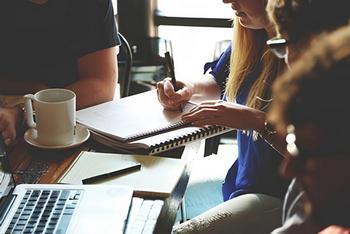 Counseling and Psychotherapy in English